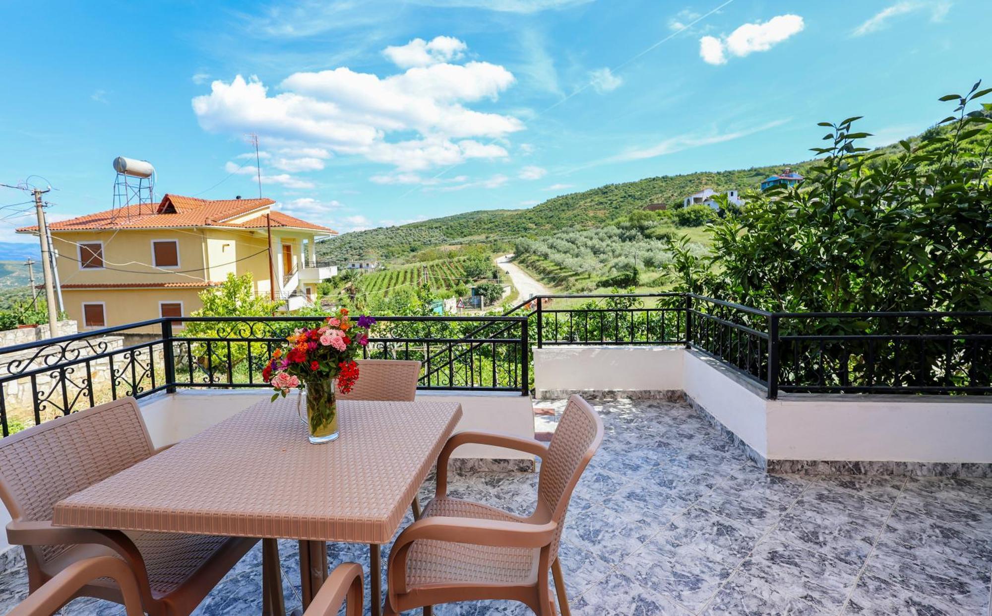 Villa Xherimeja Family Oasis Берат Экстерьер фото